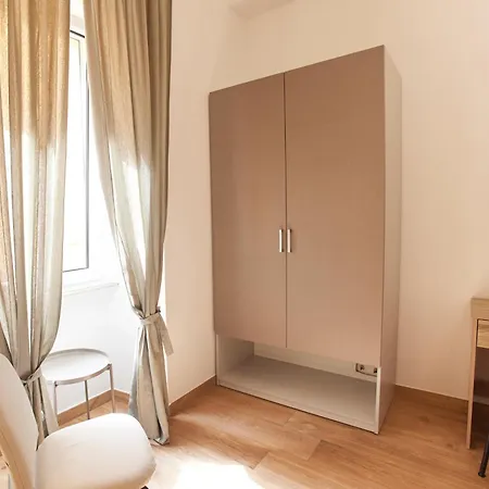 Napodano - Konukevi Roma